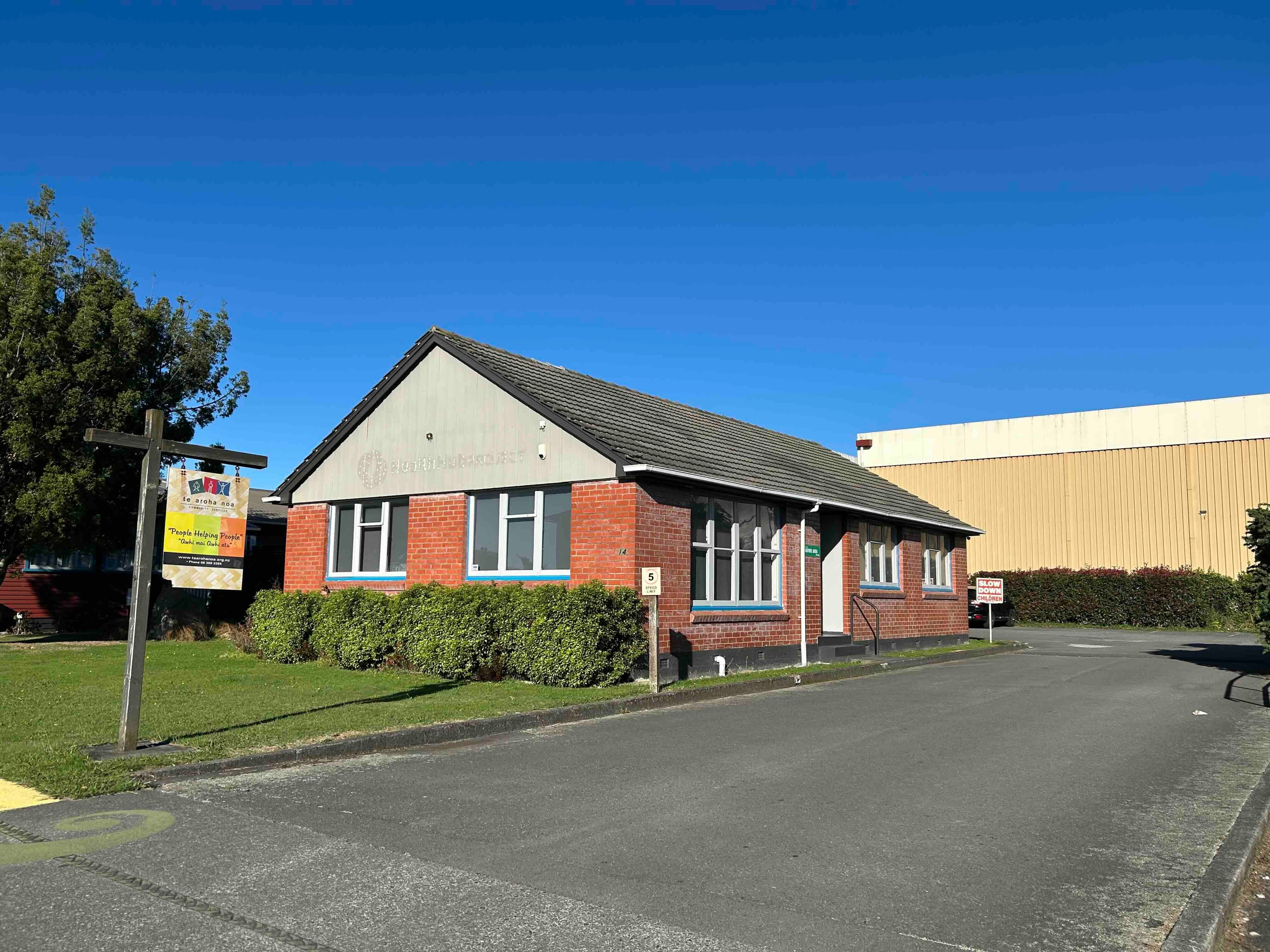 Te Aroha Noa Exterior